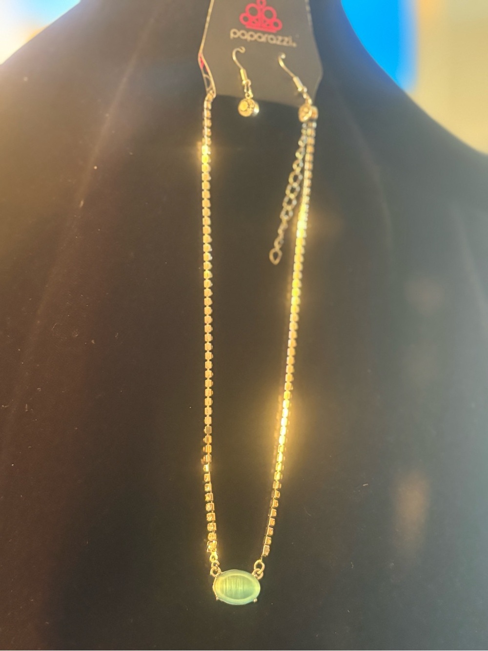 Paparazzi silver tone Necklace with aqua Glass Pendant